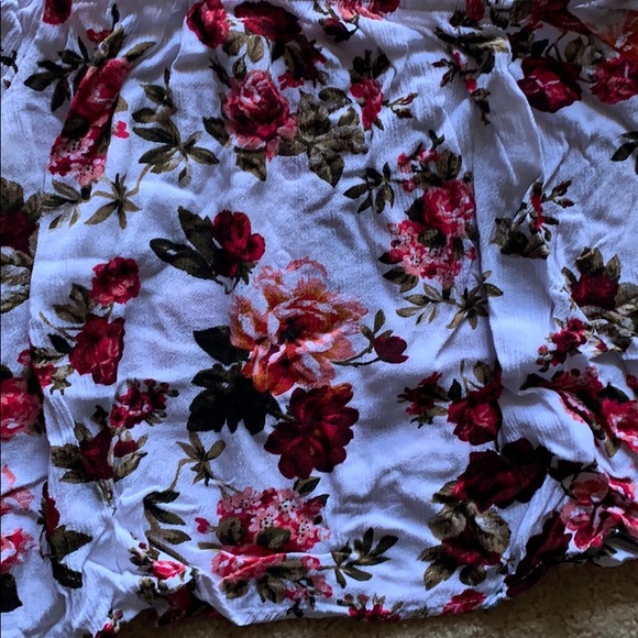 Crop top - Picture 2 of 2